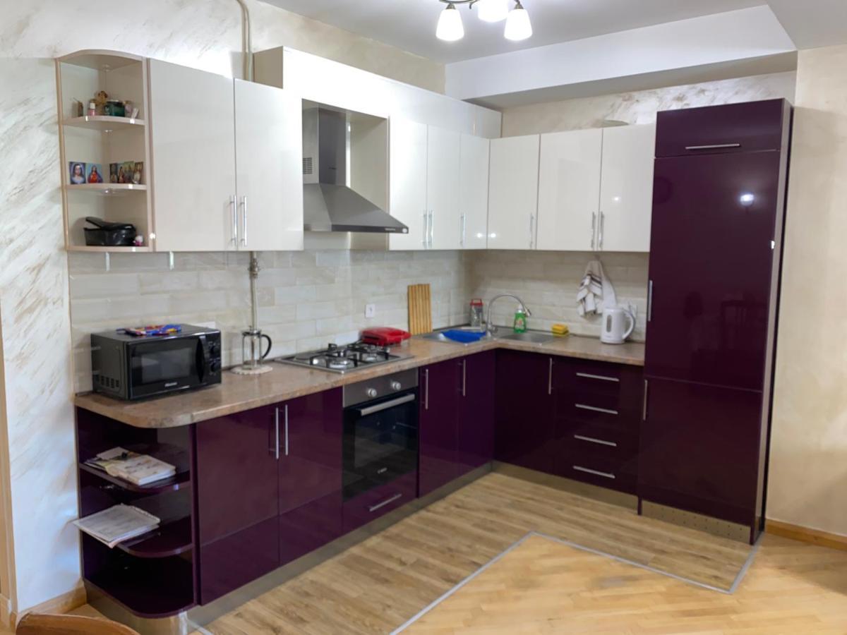 Comfortable Apartment In Center Erivan Exterior foto