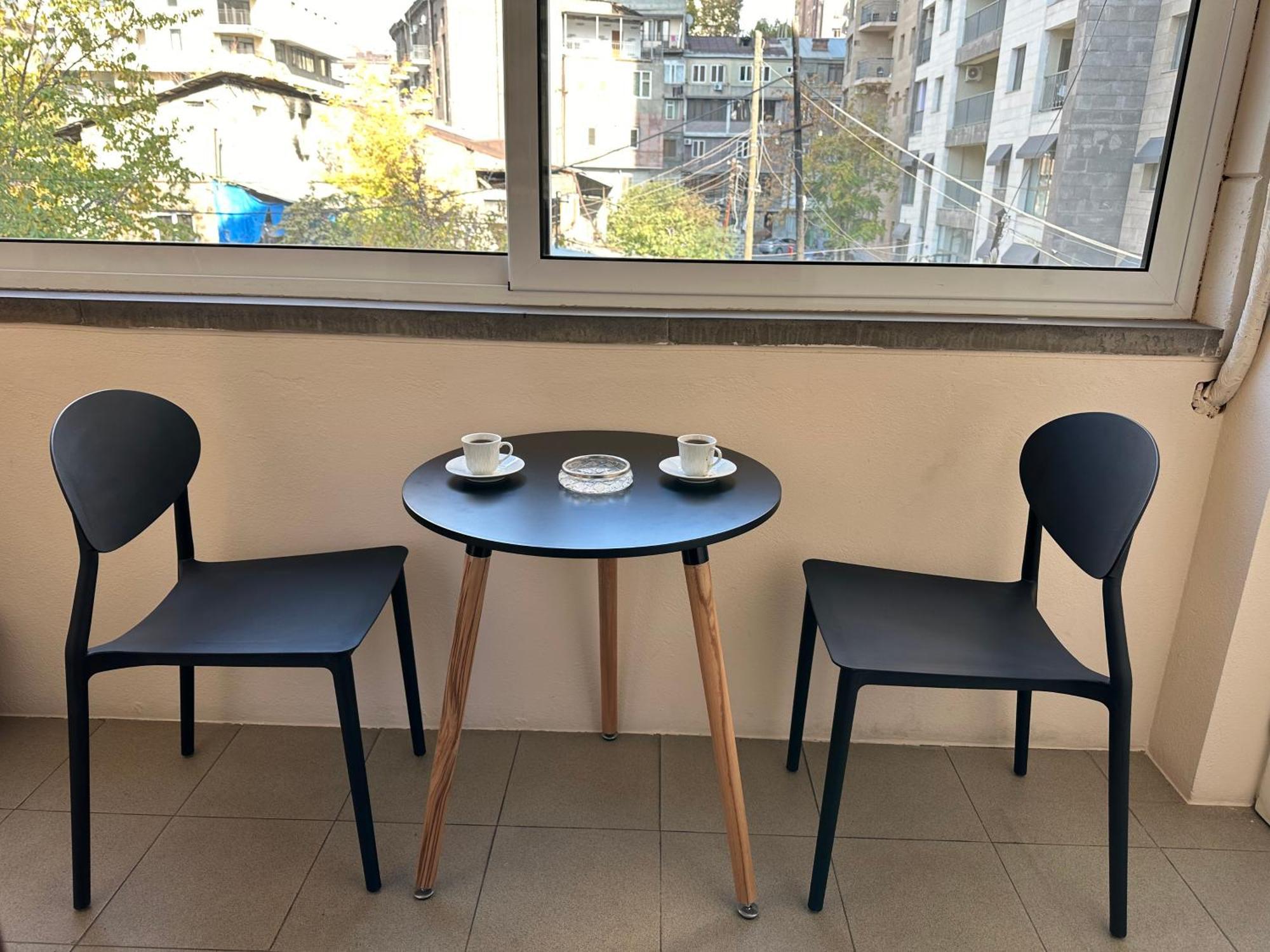 Comfortable Apartment In Center Erivan Exterior foto